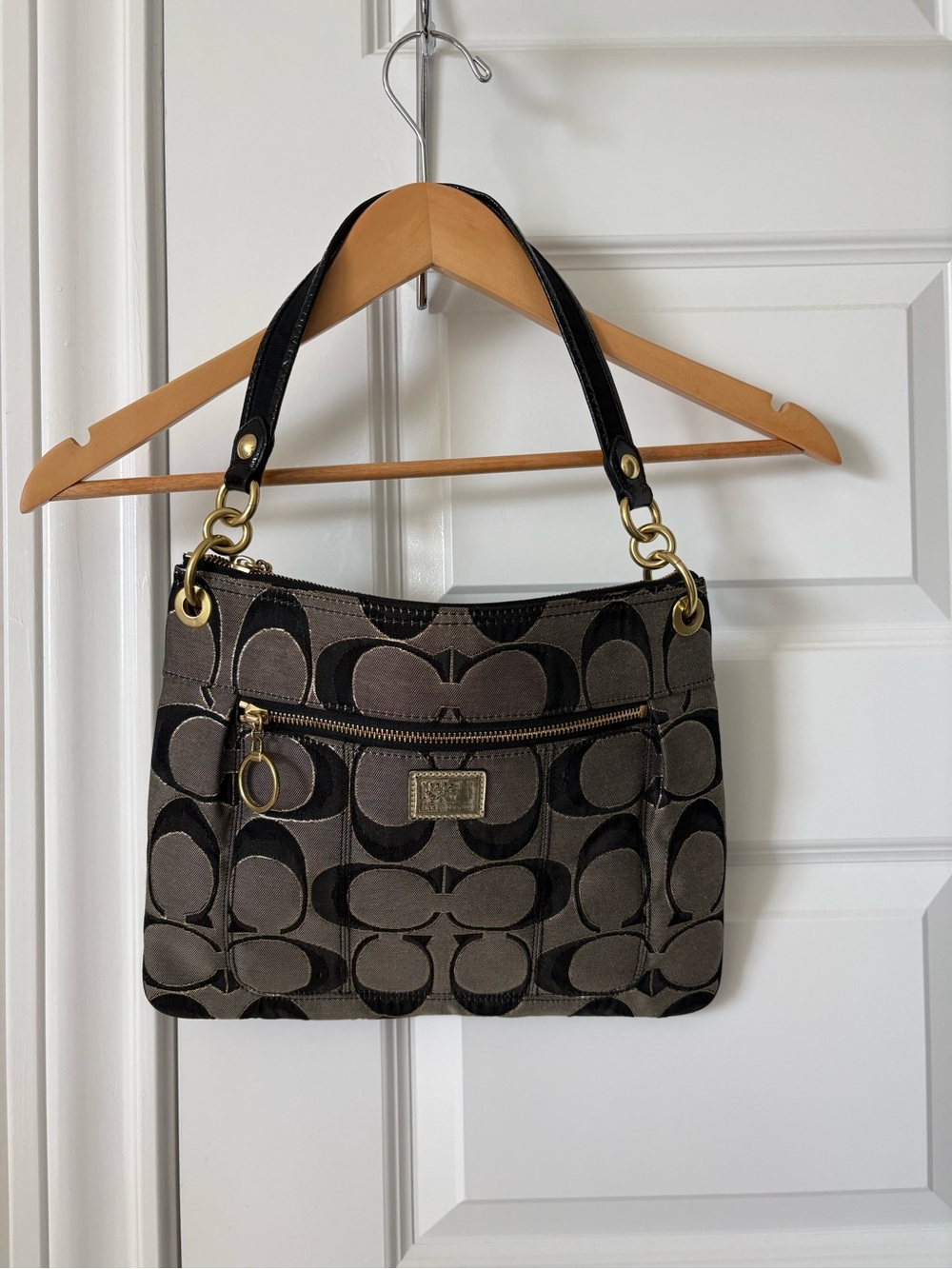 Coach Poppy Signature C Shoulder Bag in Black with Gold Hardware